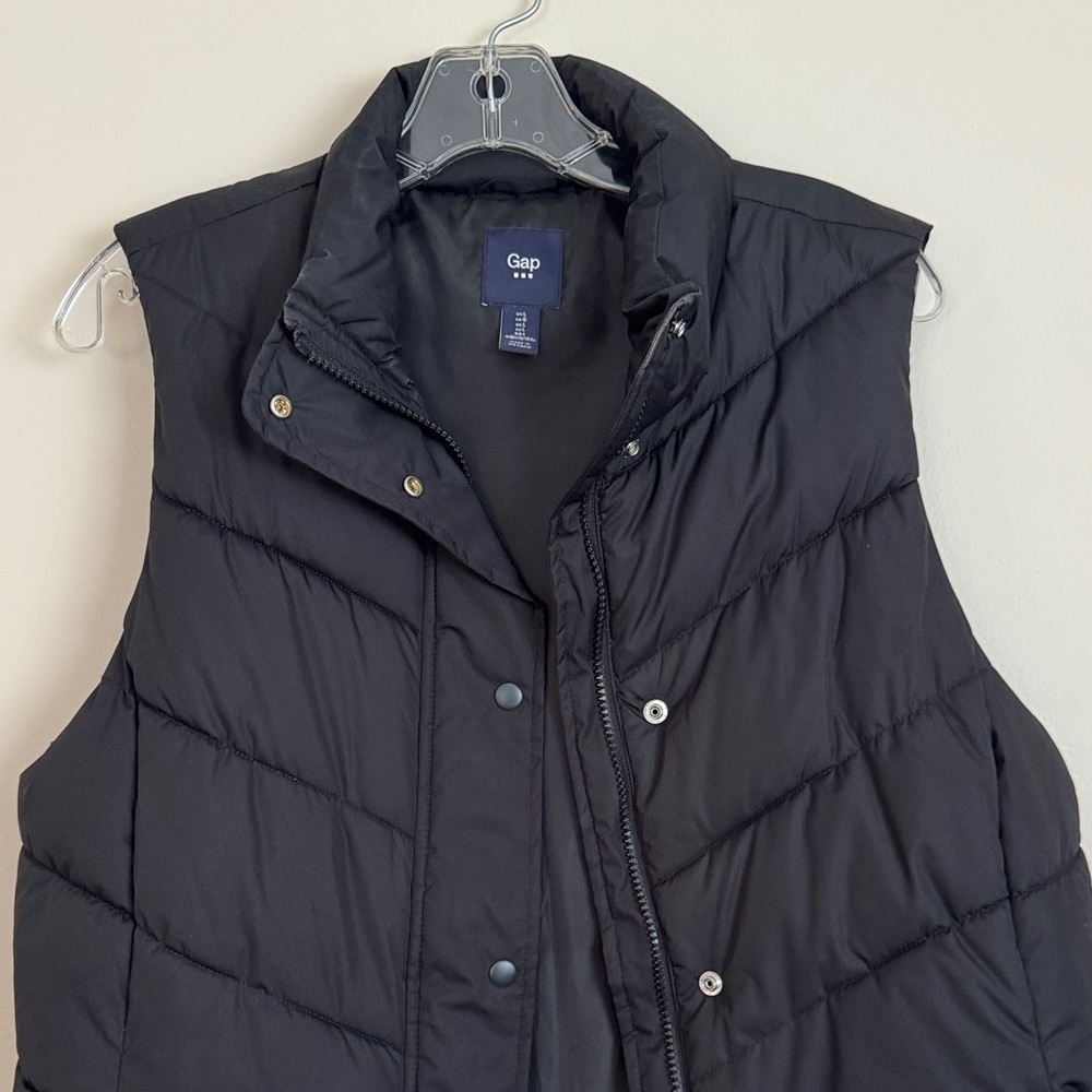 GAP Women's Black Quilted Vest Size Large